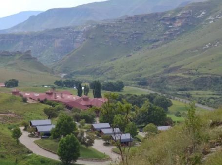 Golden Gate Hotel and Chalets – experience luxury accommodation in the heart of the Free State