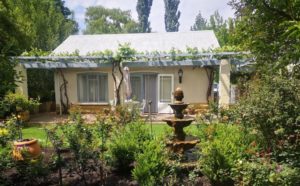 Beautifully-designed self-catering accommodation in Clarens – Joybells