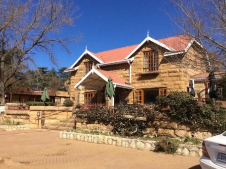 Lake Clarens Guest House- spacious, quality accommodation
