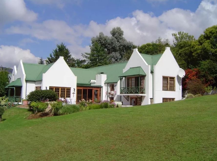 Luxury living at The Gables Holiday Home in Clarens